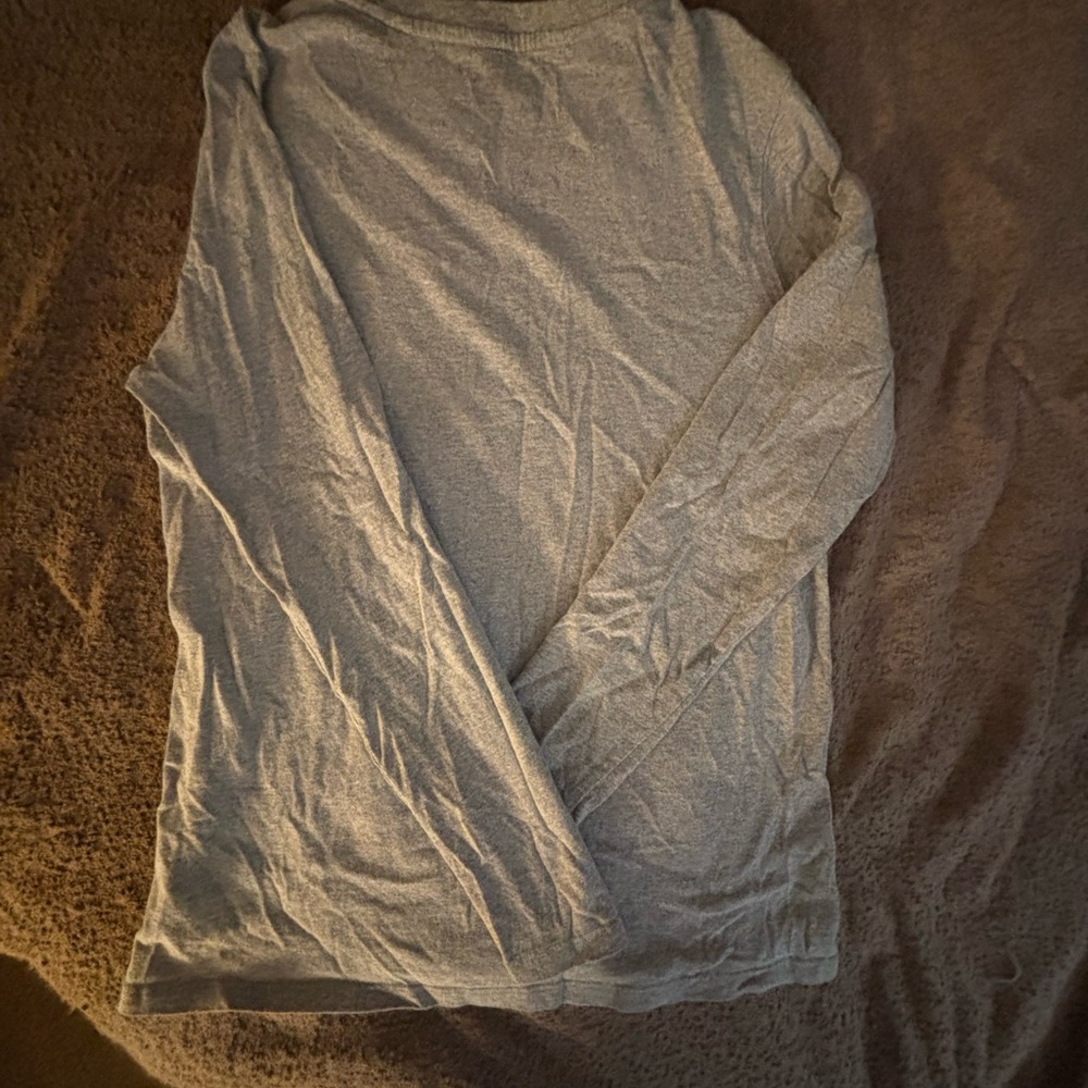 Carhartt Heather Gray Long Sleeve V-Neck Graphic Tee - Picture 2 of 3